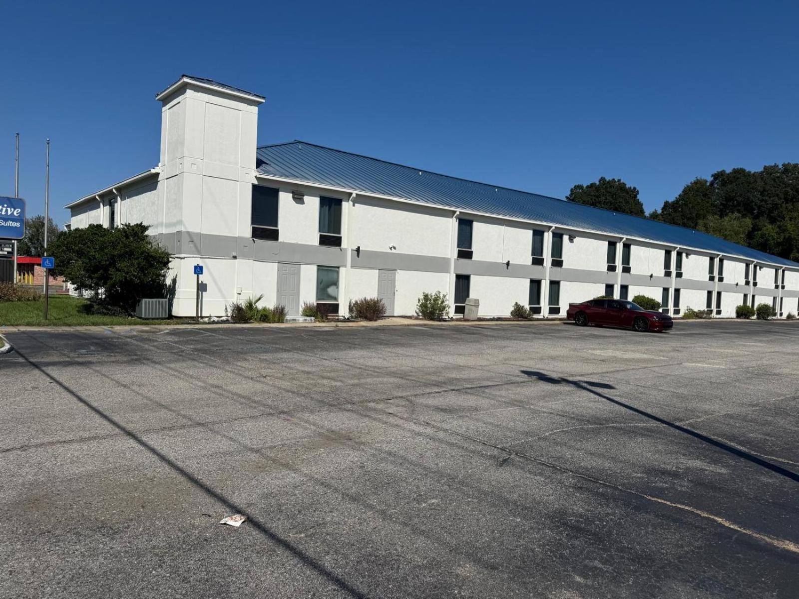Baker Executive Inn מראה חיצוני תמונה